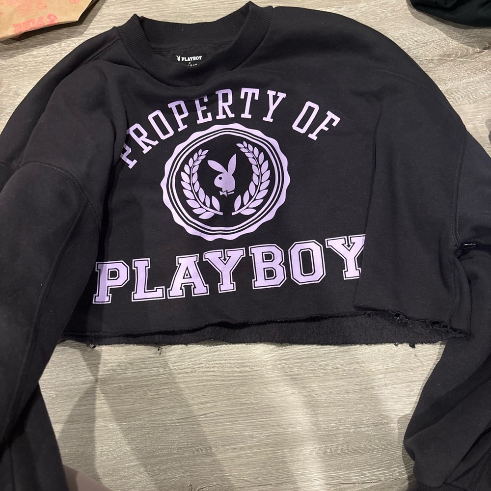 Cropped light weight PlayBoy long sleeve, very comfy, worn once, no stains/ tear